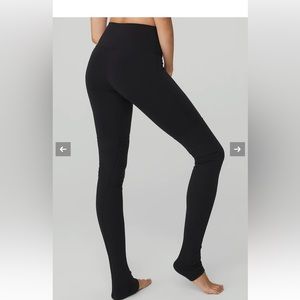 Alo Yoga Goddess Leggings
